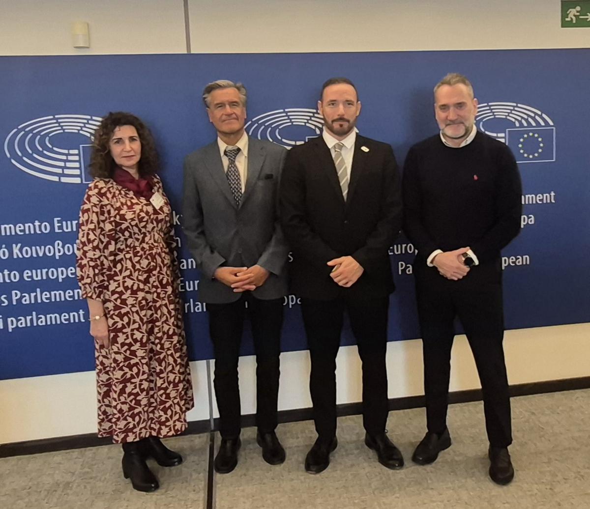 Reunión de la FSC de CCOO con el europarlamentario Juan Fernando López Aguilar.